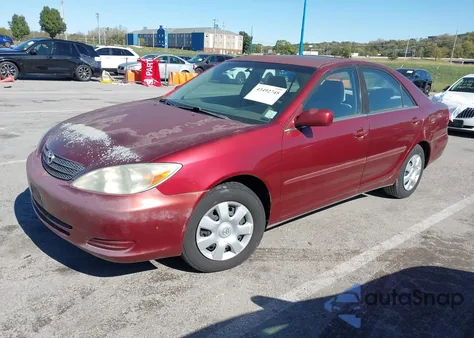 2004 Toyota Camry Le z USA, uszkodzony, nr VIN 4T1BE32K14U264008